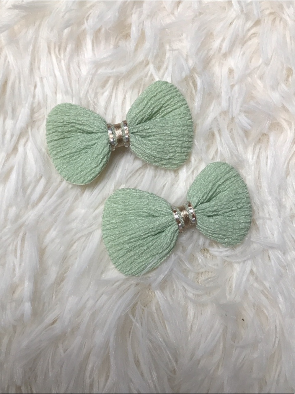 Ouchless Mint Green Fabric Dog Bow Hair Clips - Pair